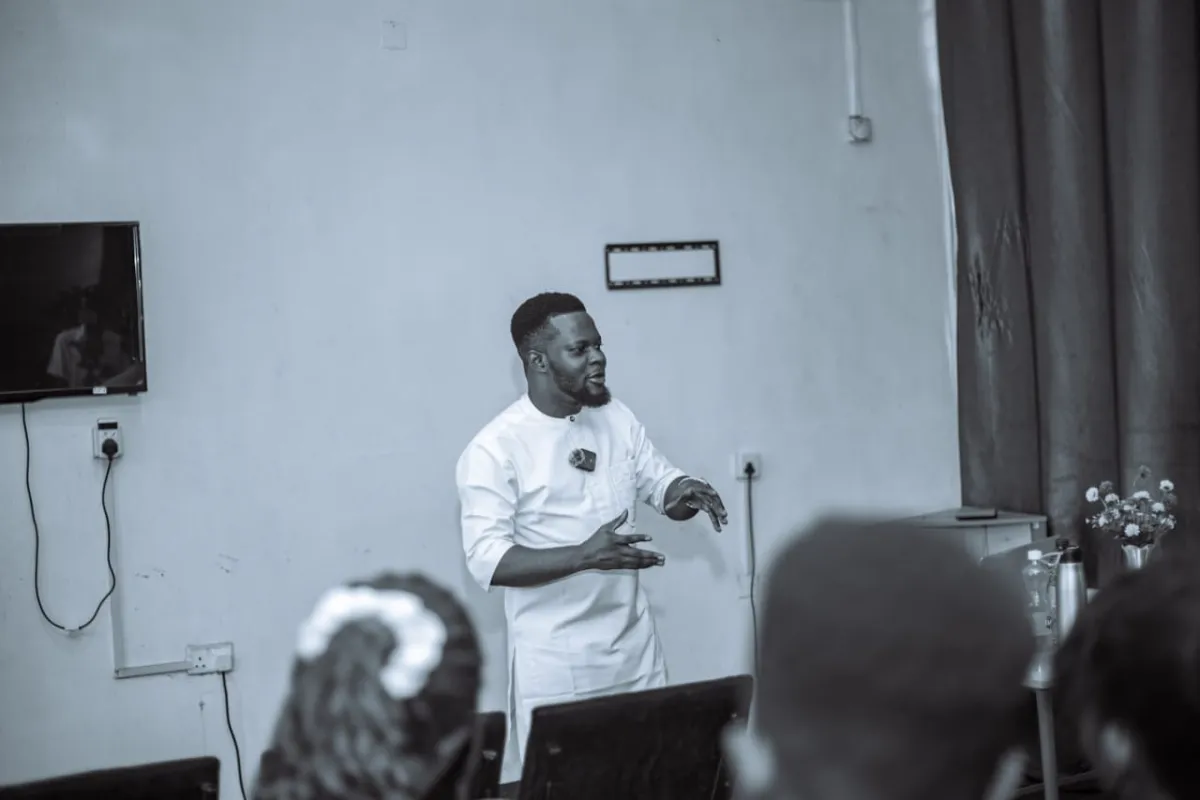 I learnt tech without a laptop. Now I make sure others don’t have to